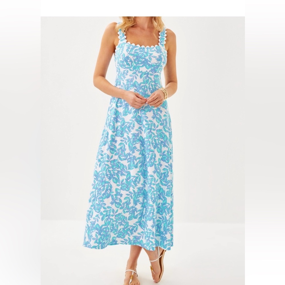 Lilly Pulitzer Blue and White Patterned Dress